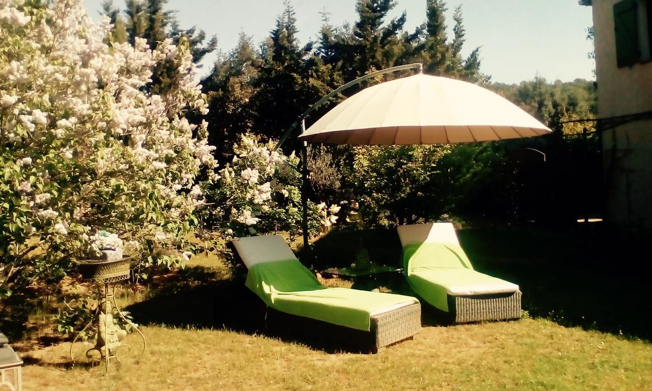 Bed and Breakfast Longo Mai Sillans-la Cascade Exterior foto