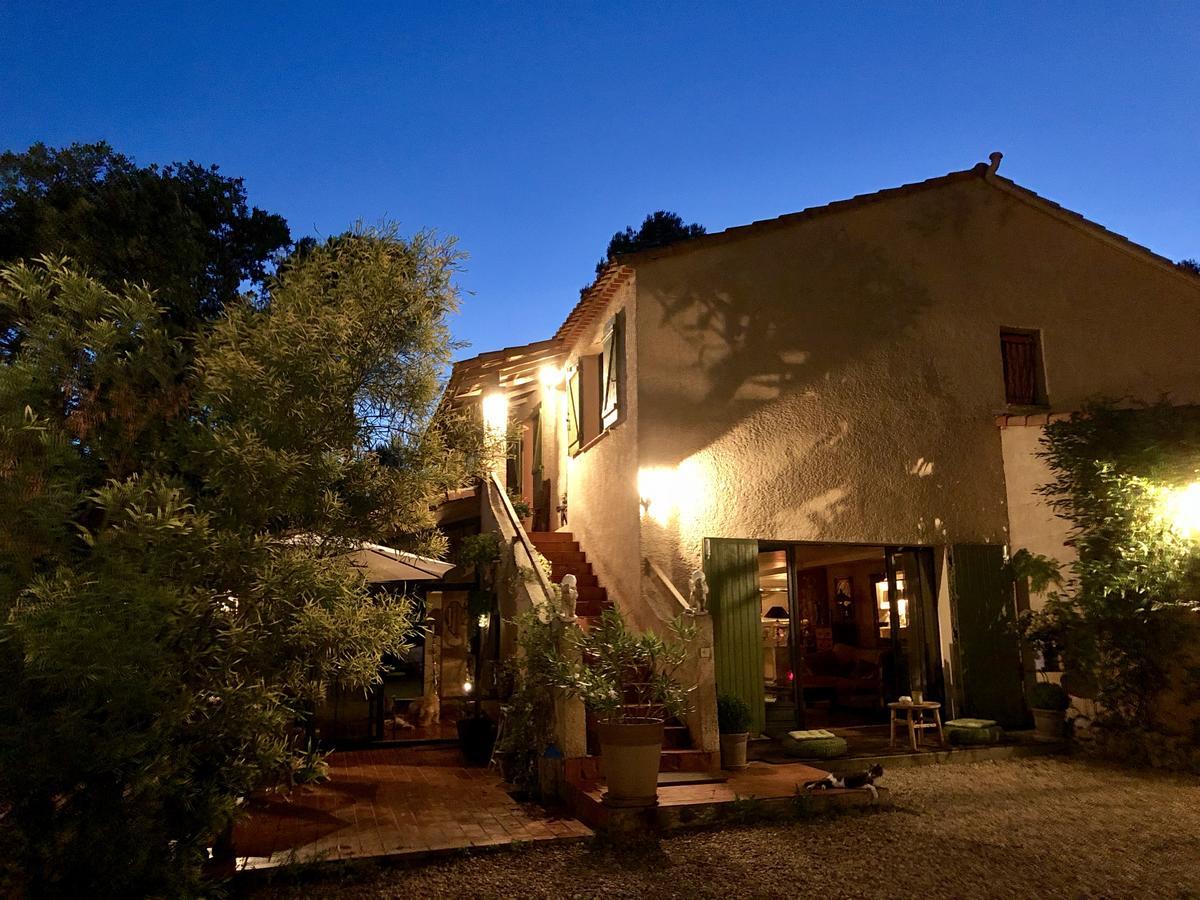 Bed and Breakfast Longo Mai Sillans-la Cascade Exterior foto